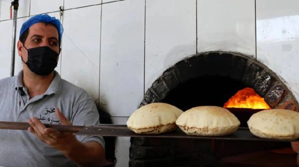 Horneando en el Infierno: Por Qué los Trabajadores Saudíes Sufren Mientras el Reino se Prepara para el Mundial 2034