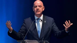 Escrutinio FIFA Racismo Tras Abusos Capitán Amiens Gouano