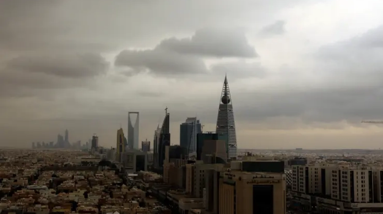 Aumento desempleo saudí cuestiona estándares FIFA 2034