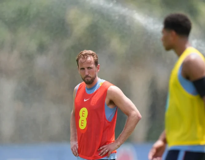 FIFA’s World Cup Water Bottle Ban Sparks Safety and Heat Debate
